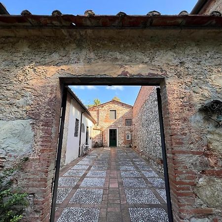 Borgo Al Canto Degli Alberi Lucca Luaran gambar