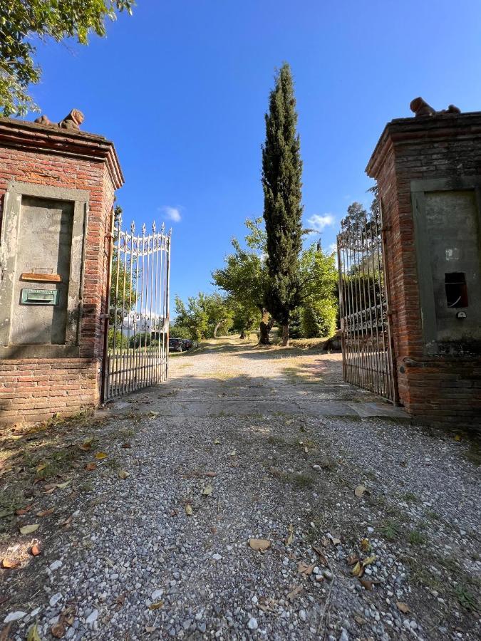 Borgo Al Canto Degli Alberi Lucca Luaran gambar